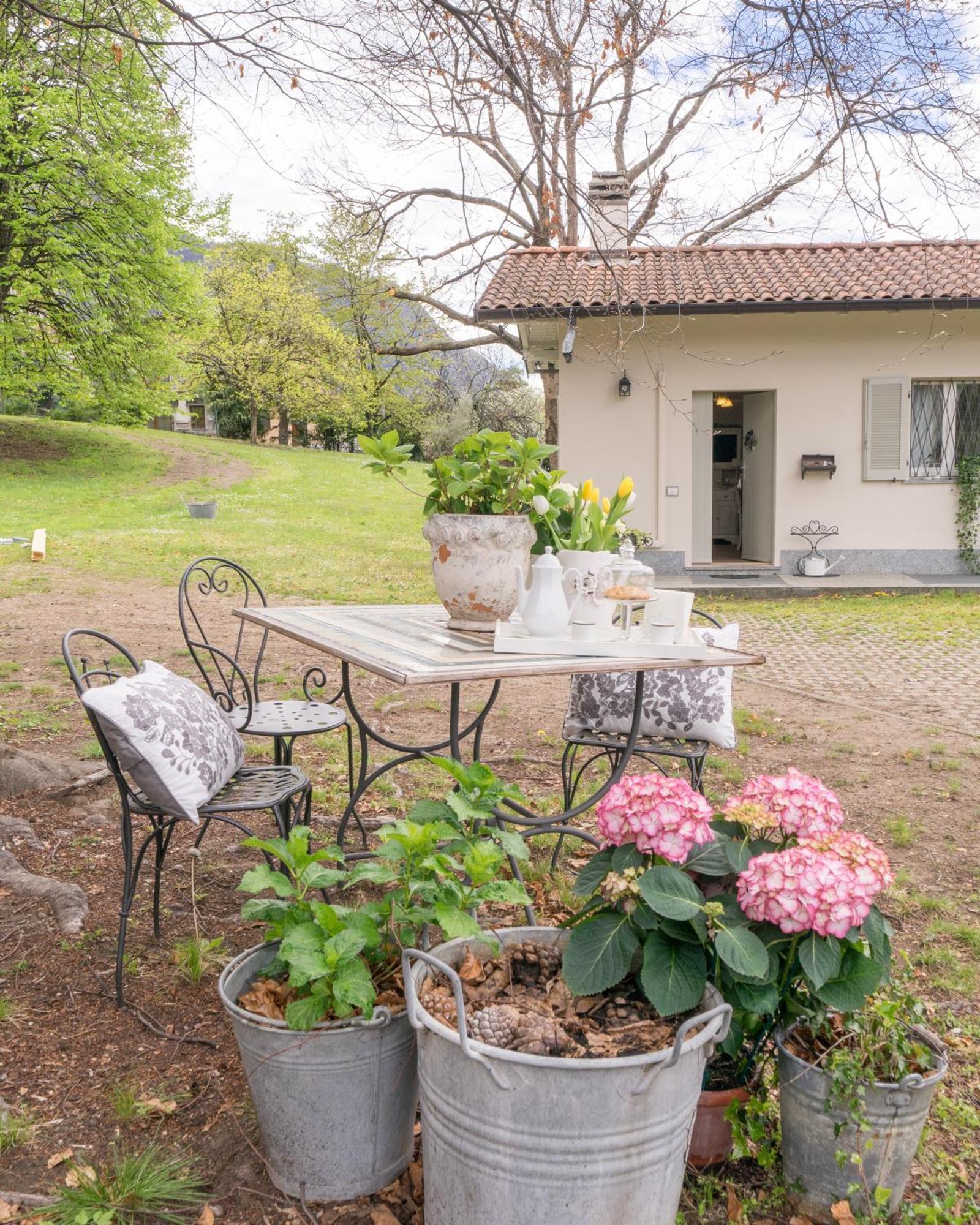 Bnbook Maison Charlotte Lago Maggiore Porto Valtravaglia Exterior photo
